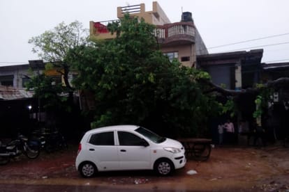Weather news: heavy rain with storm in Meerut, water field in many places