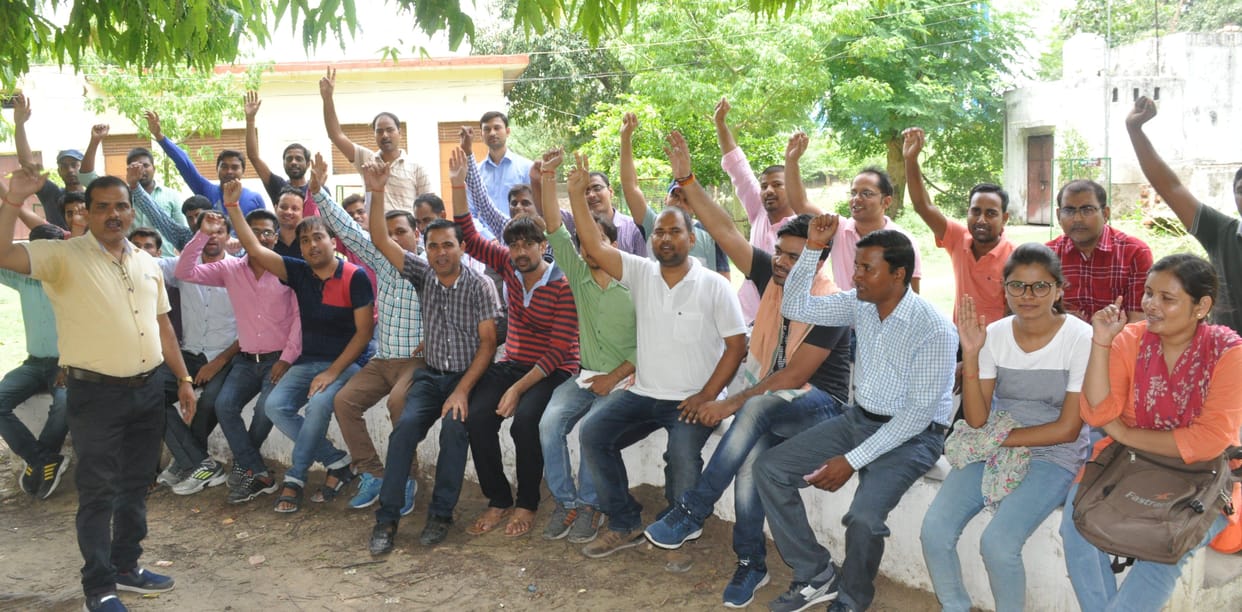 Students demanded for including Biology subject in TGT.