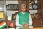 गुरुकुल कुरुक्षेत्र के संक्षरक एंव हिमाचल प्रदेश के राज्यपाल आचार्य  देवव्रत ।