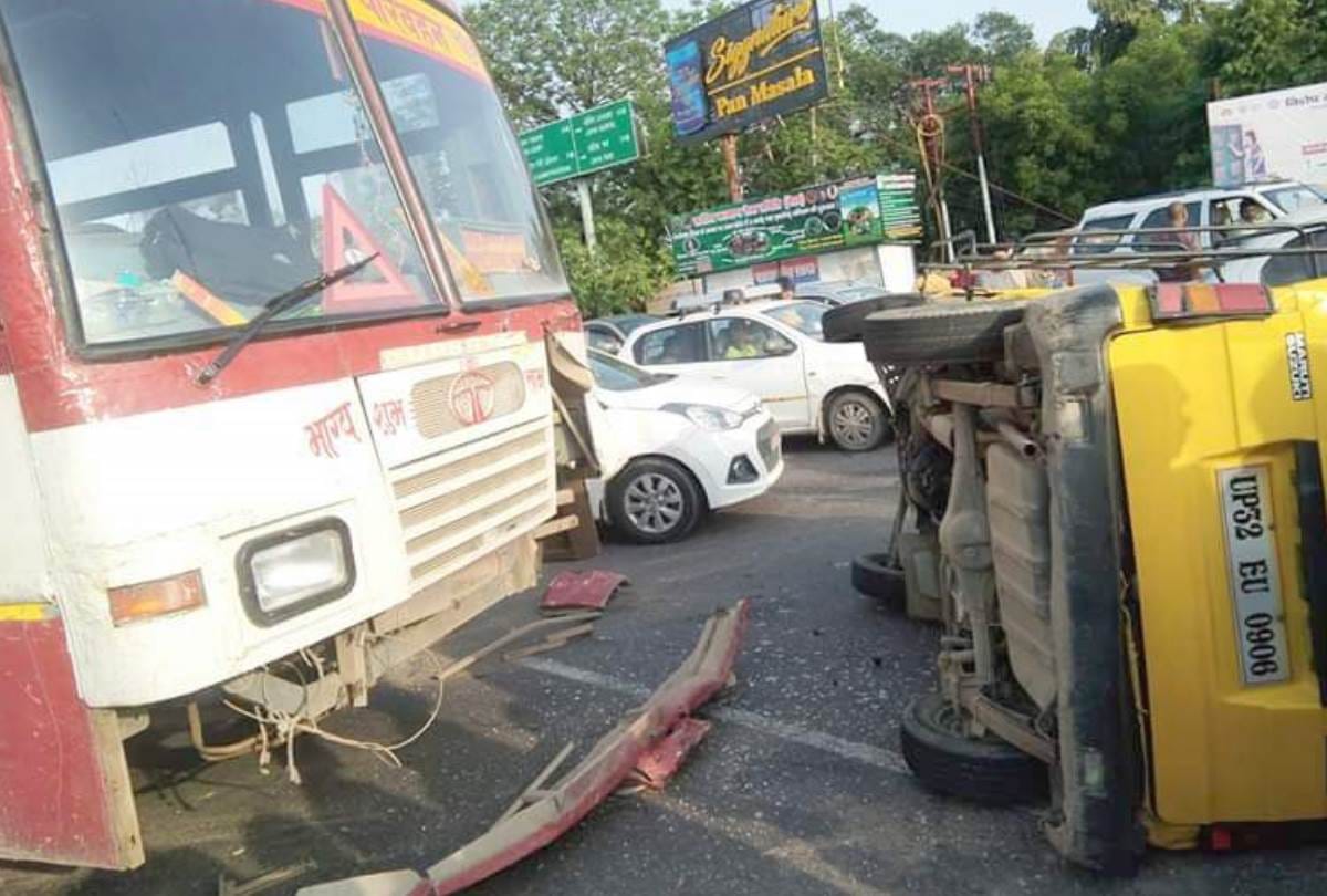 many students injured in an accident in lucknow