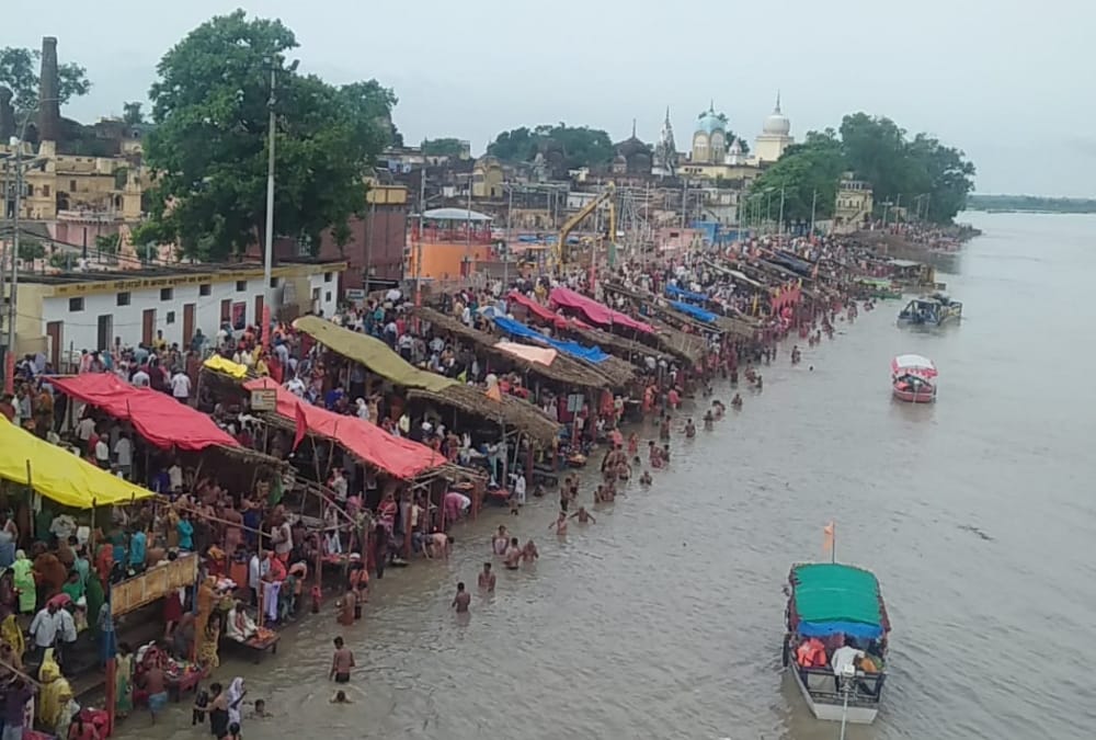 People worship on Guru Purnima.
