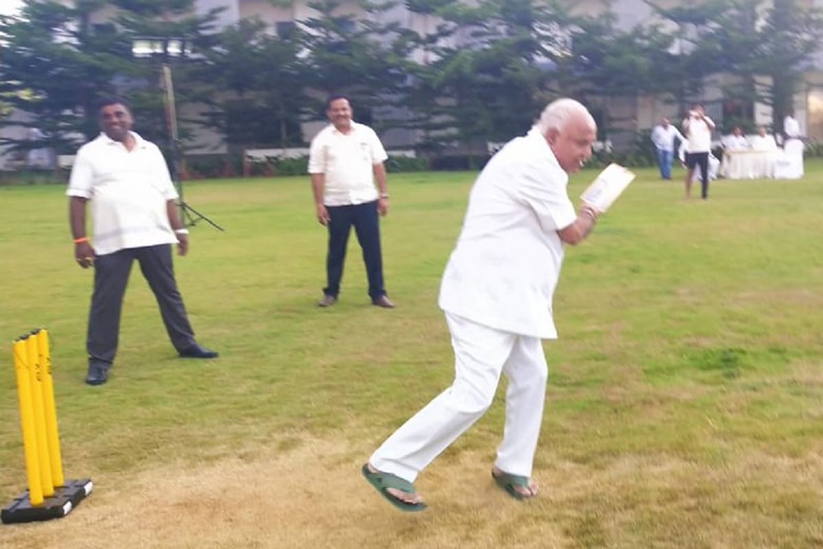 Karnataka: BJP Karnataka President, BS Yeddyurappa played cricket with BJP MLAs
