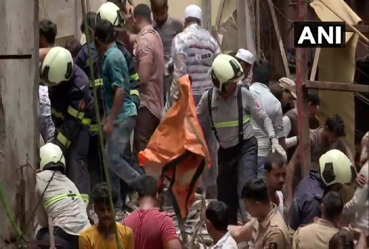 Kesarbai building has collapsed in Dongri Mumbai, More than 40 people are feared trapped