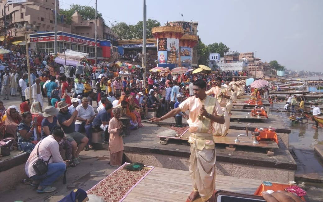 Chandra grahan 2019 : Ganga aarti timing change due to sootak in varanasi