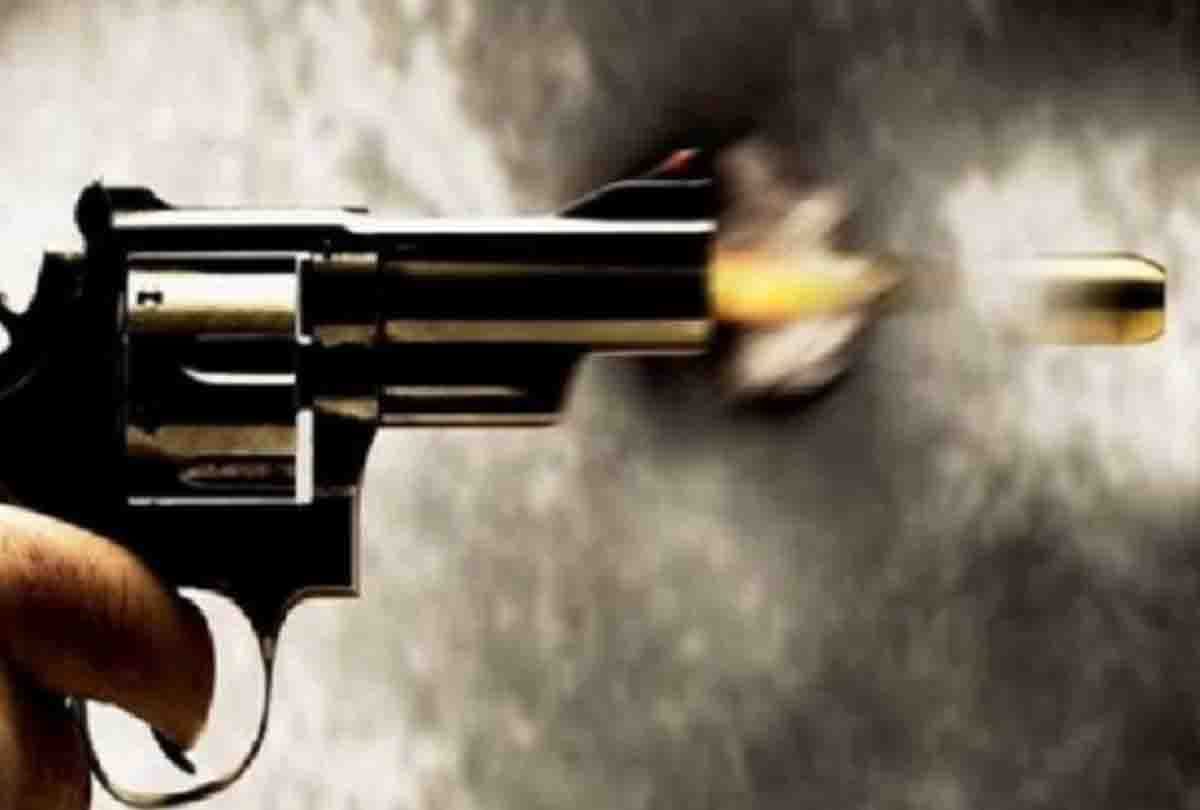 UP News: The son of an assistant development officer committed suicide by shooting himself with a licensed pistol in Meerut