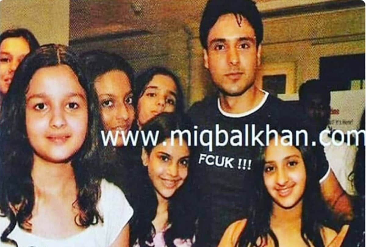 Bollywood Throwback photos Hrithik Sridevi Alia shraddha kapoor kareena kapoor fatima sana shaikh