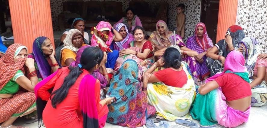 On the shoulders of Om, the responsibility of the family