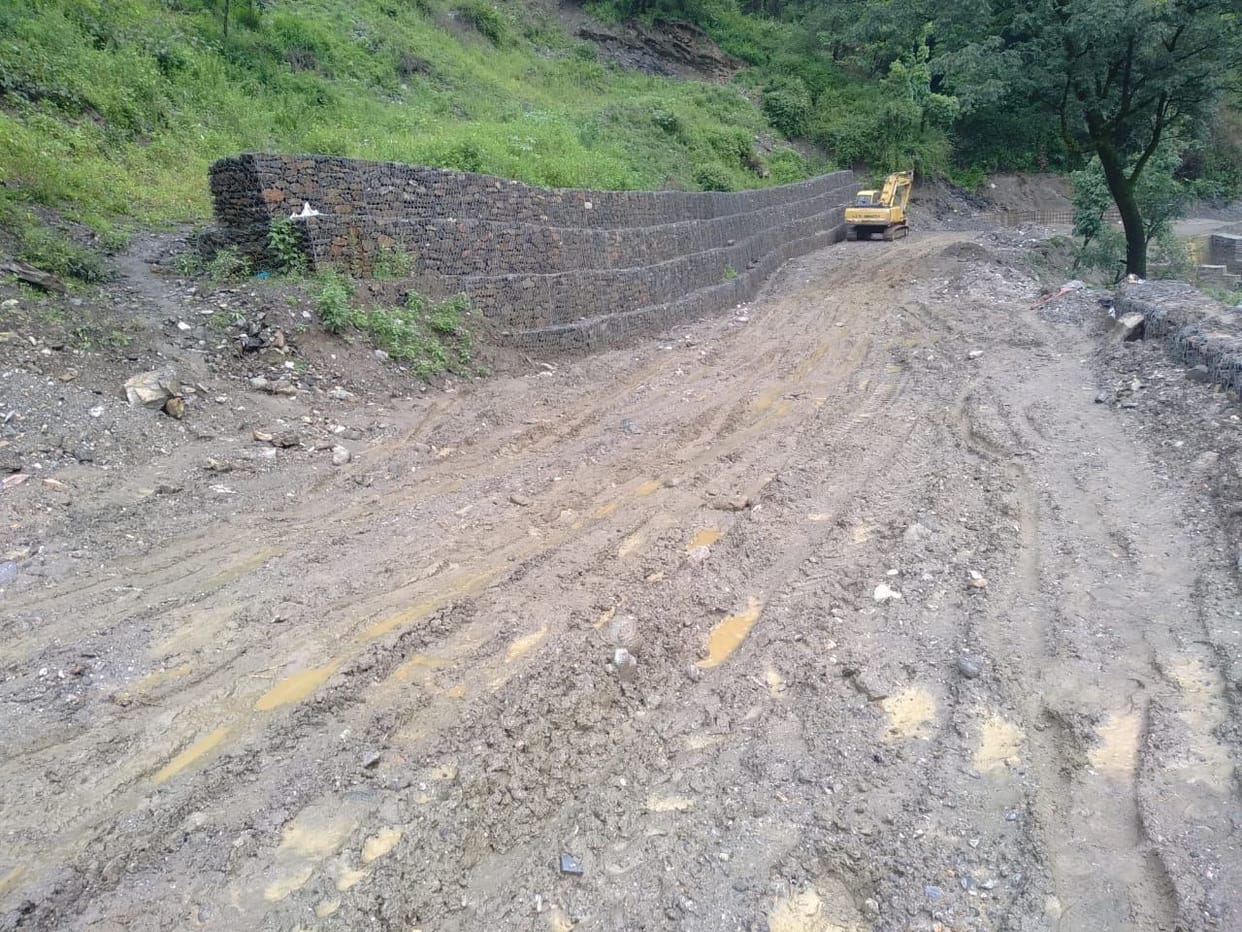 Guptkashi-Kalimath road block