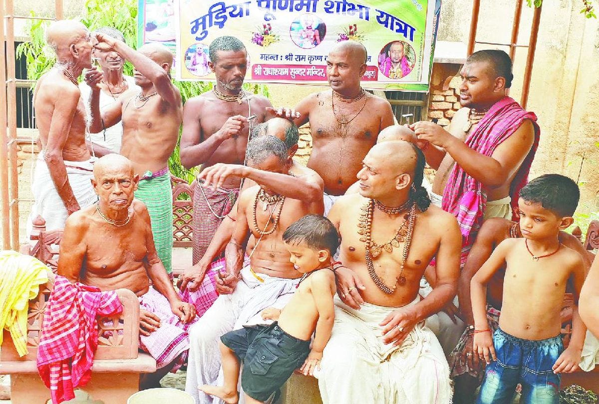 mudia purnima mela saints held shobha yatra in govardhan