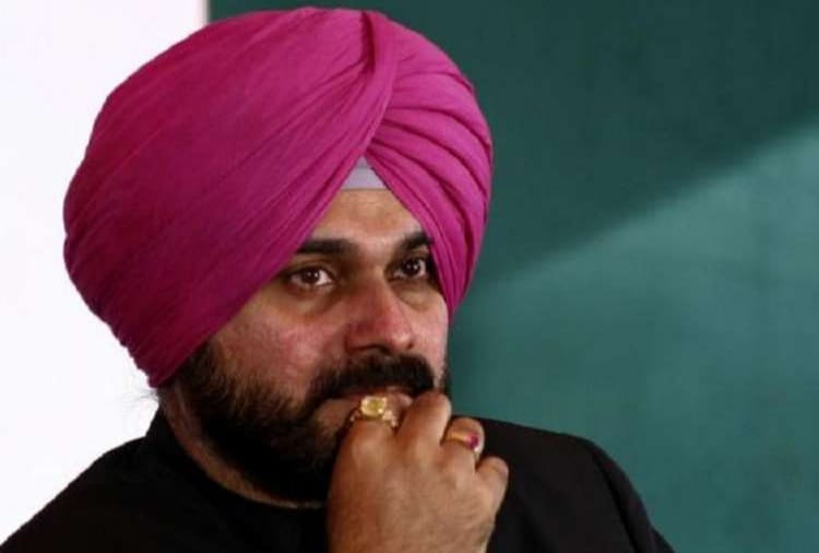 after resign navjot sidhu went on unknown place, nobody lnows where is he