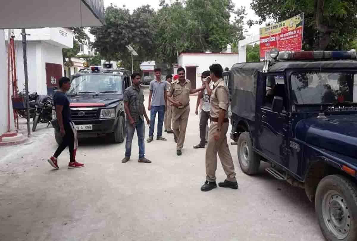 brothel racket running openly in auraiya