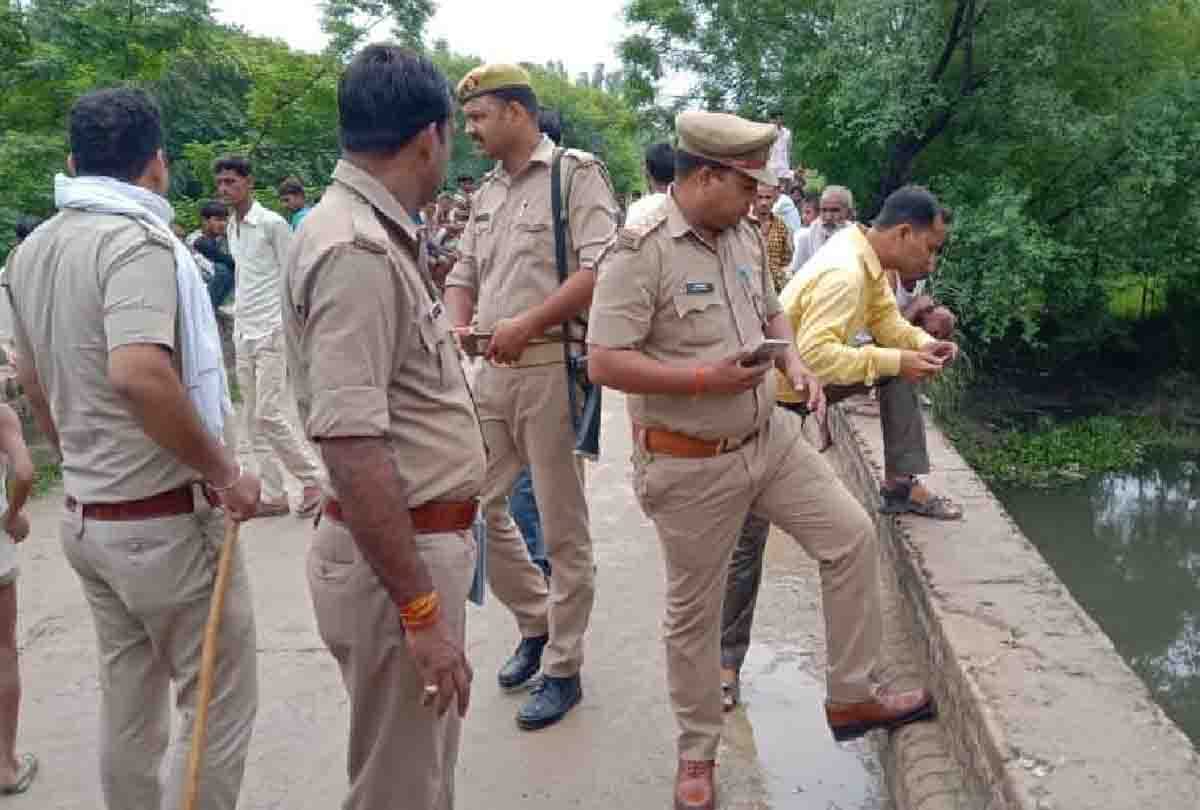 man brutally murdered in hardoi body found in sewer