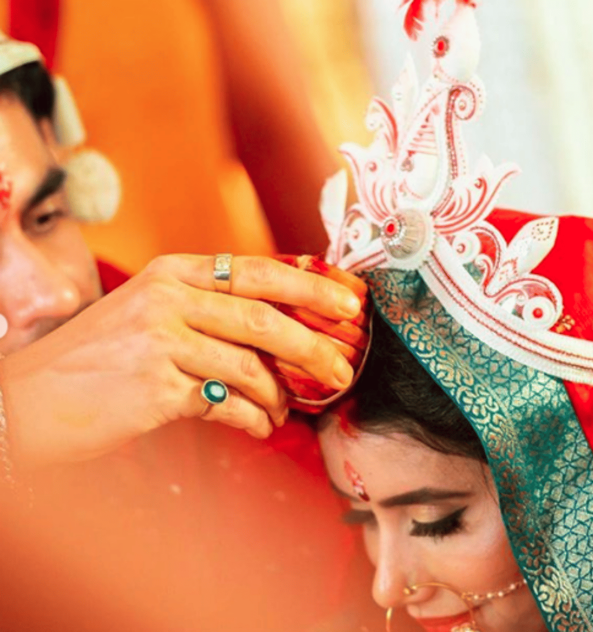 After rumours Sushmita Sen brother Rajeev Sen shared romantic picture with Charu Asopa