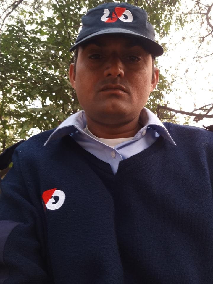 JNU Guard Ramjal Meena gets admision in same University, Know his success story and tips
