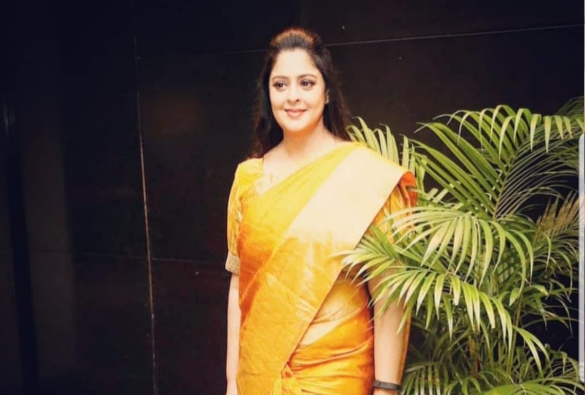 Saree Swag is trending online From politician to actresses post their favorite pictures in saree