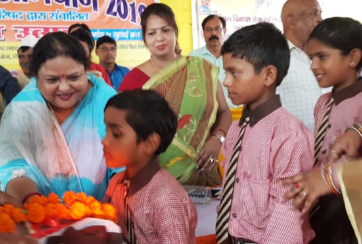 Education Minister Anupama Jaiswal warned officers and teachers