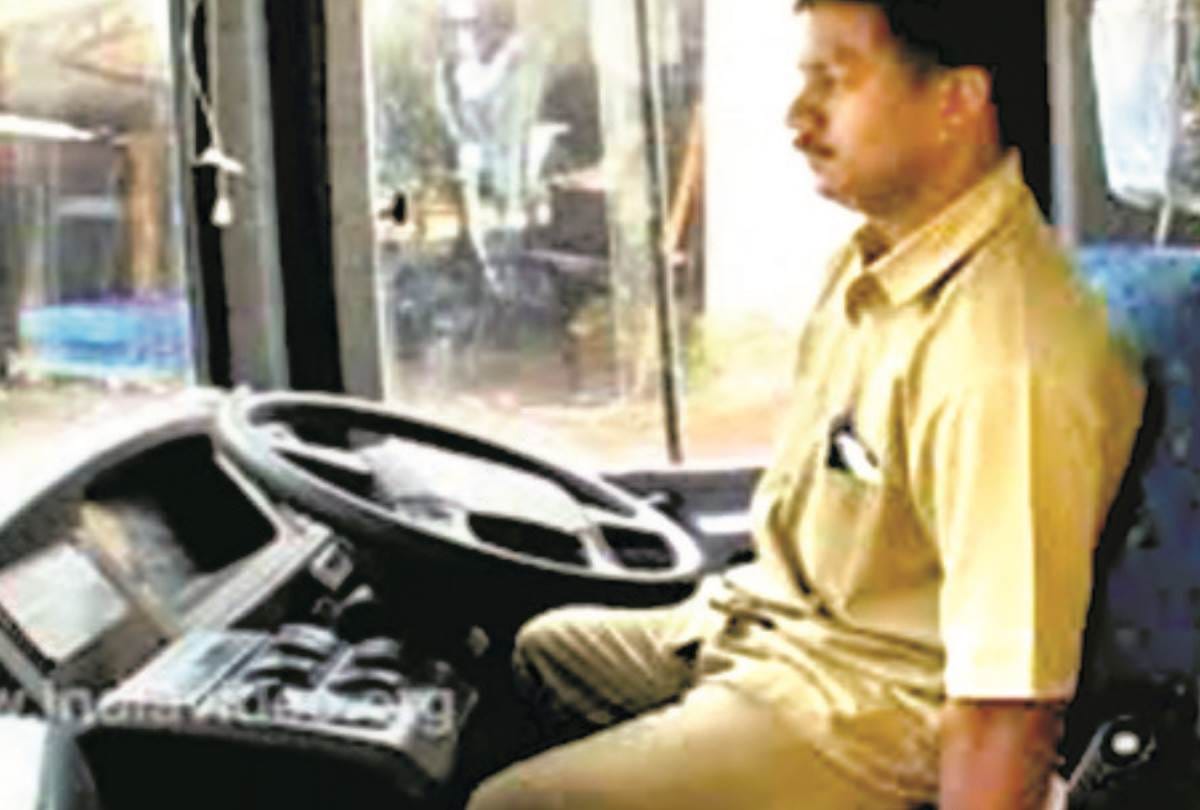 upsrtc could permanent 1456 contract driver and conductor to permanent