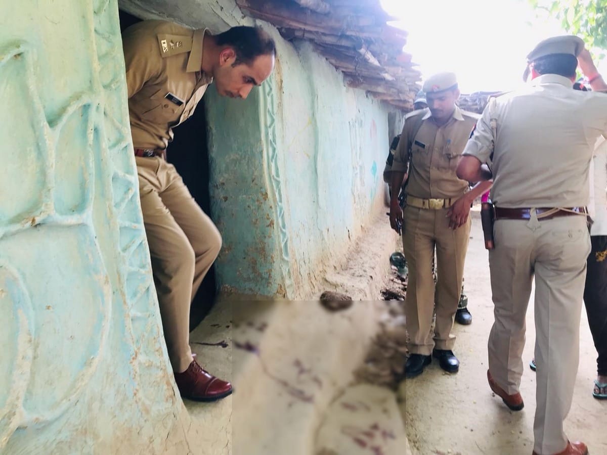 Story of Sonbhadra clash politics by political parties and priyanka gandhi in varanasi mirzapur