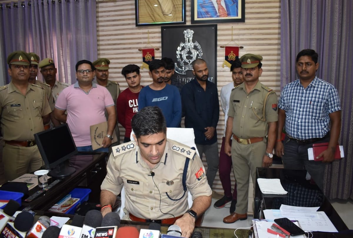 Five arrested at aligarh in case of running 49 fraud company across the country