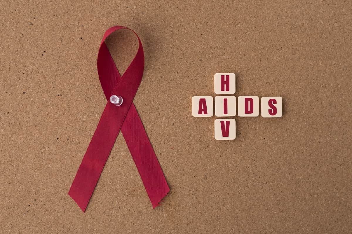 world aids day 2021, know the symptoms and prevention of hiv infection