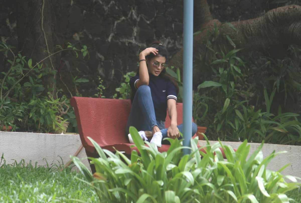 ishaan khattar to jacqueline fernandez spotted capture in camera