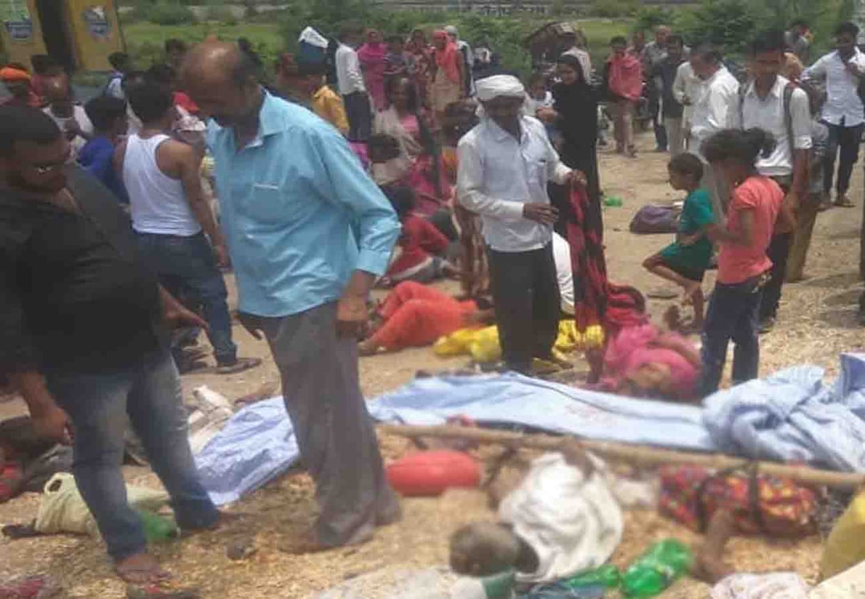 road accident in bilhore, two died and twenty people injured
