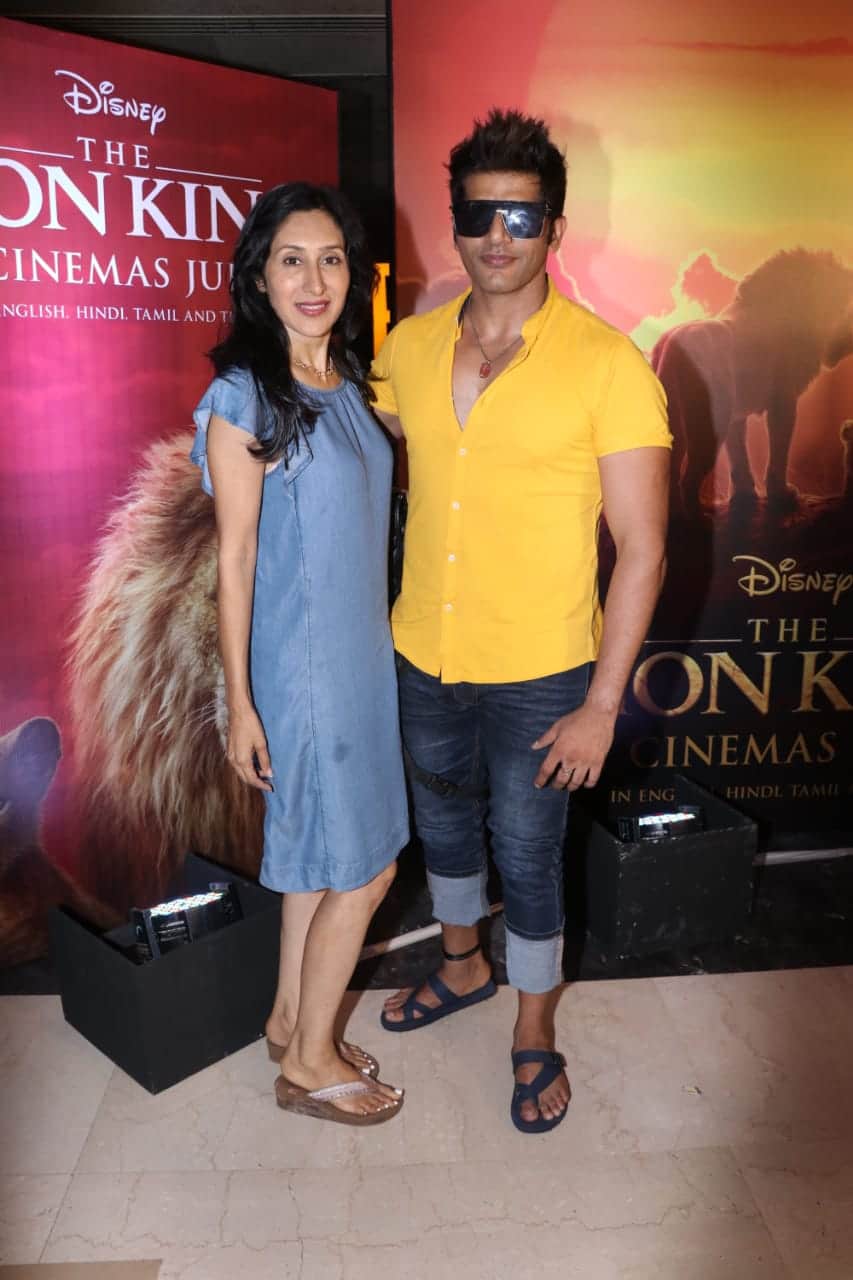 Karanvir Bohra angry on Air India for deported from delhi due to journey to nepal without passport