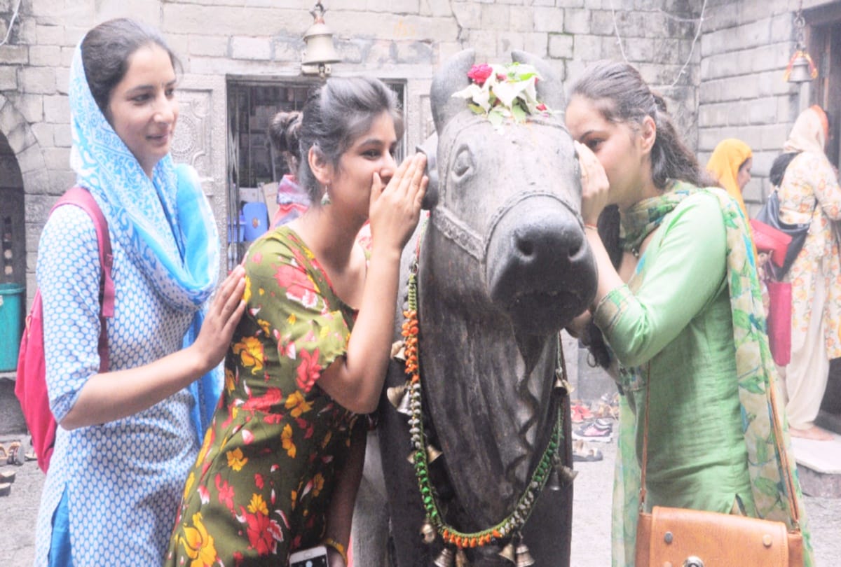 Sawan 2019: there are many shiva temples in choti kashi mandi himachal