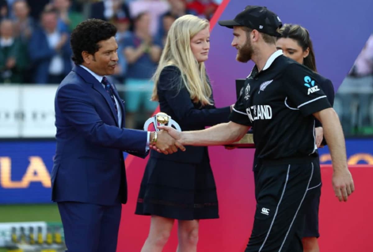Sachin tendulkar appreciates kane williamson during world cup final post match ceremony