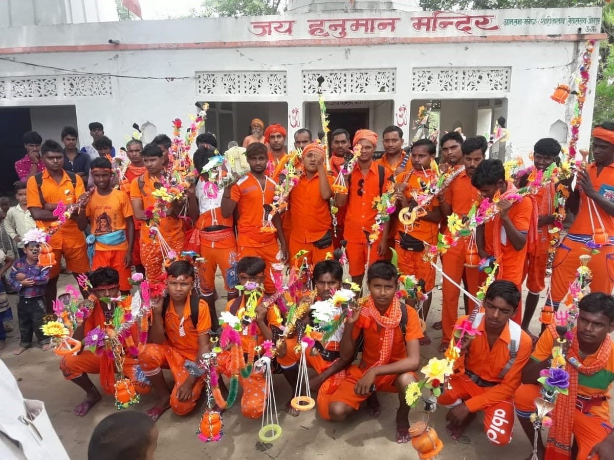 kanvariya in kashi varanasi in savan month