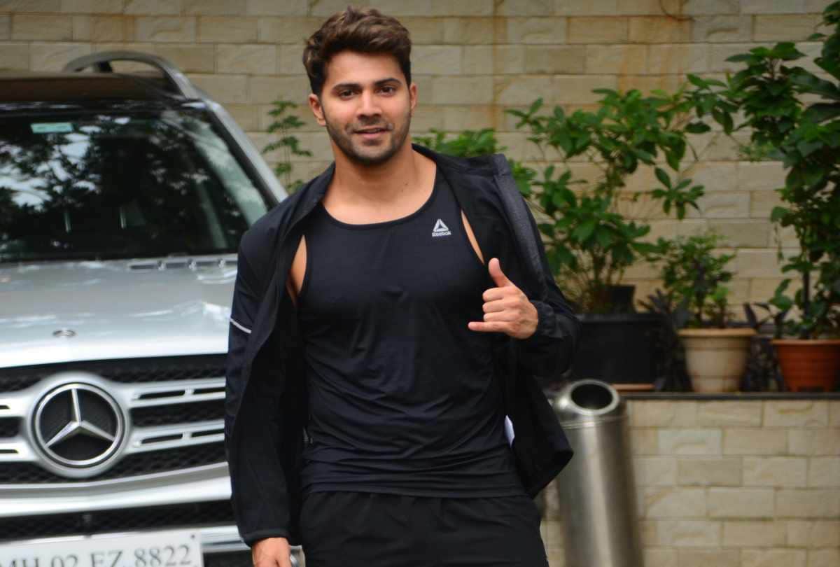 Varun Dhawan car meets with a minor accident on the way to Alibaug no one suffered injuries