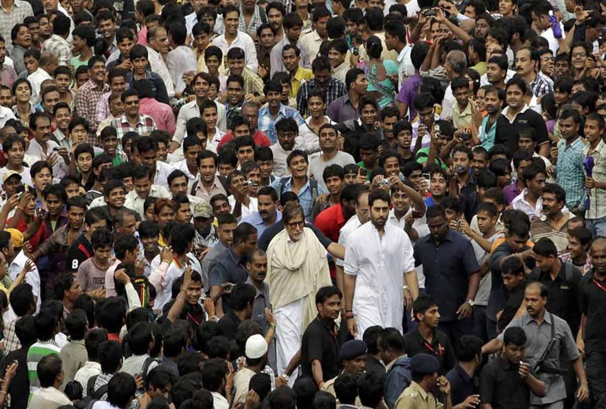 Rajesh Khanna Death Anniversary his last rites performed As Superstar