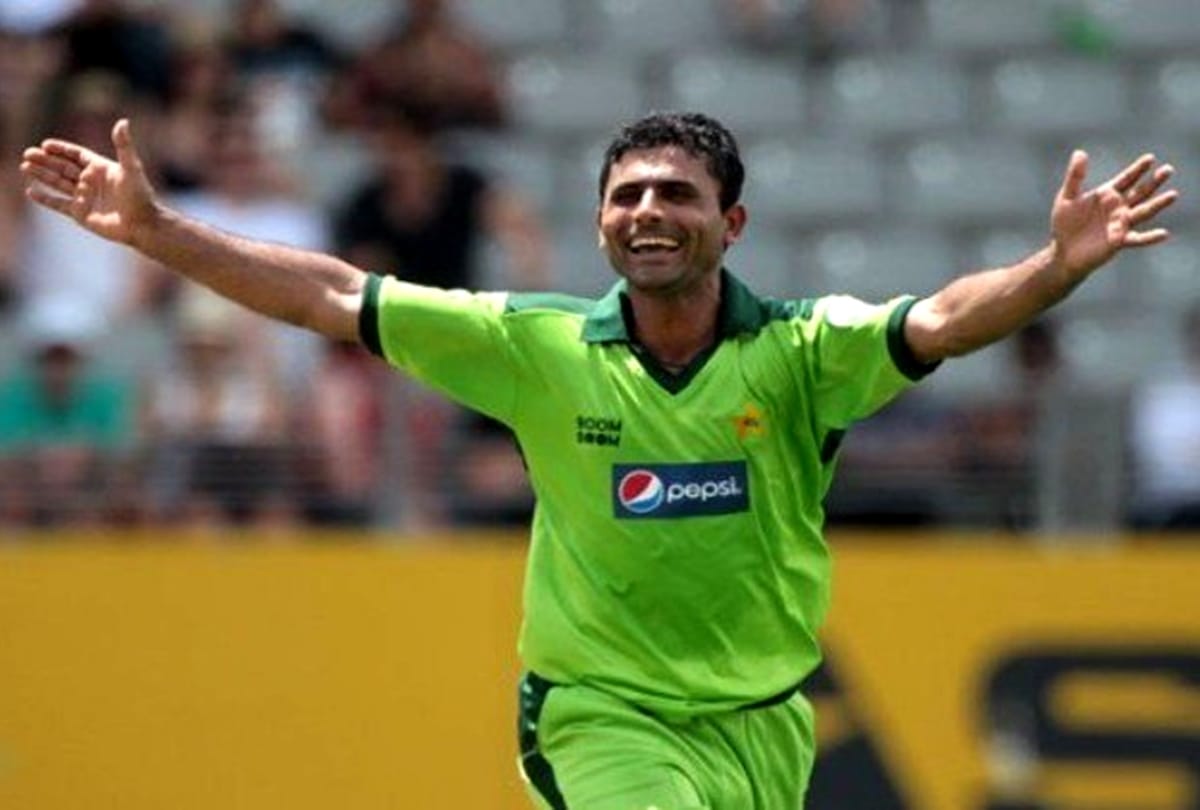 Pakistani former cricketer abdul razzaq controversial and sexist comment on women got viral, faces criticism
