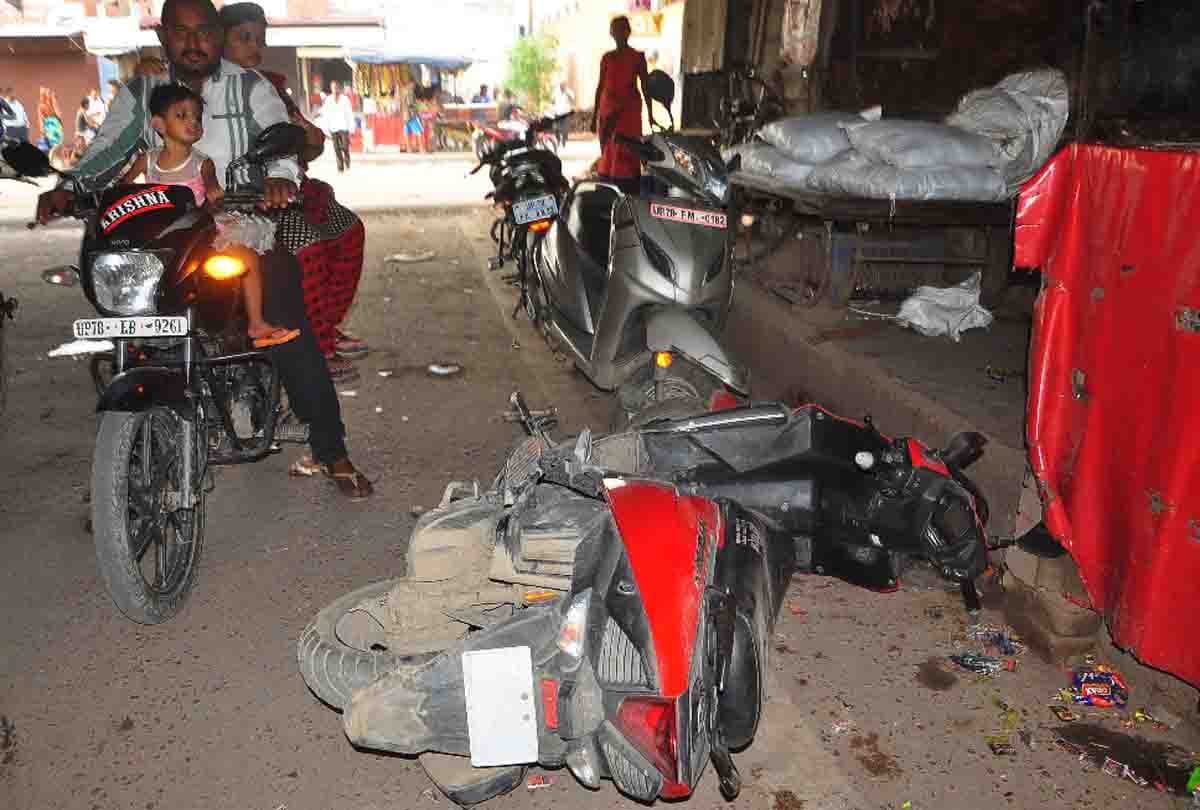 Truck hit to student in Kanpur