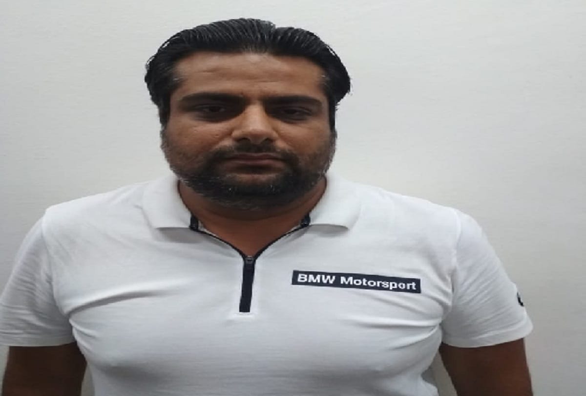 Delhi Police arrested an arms-supplier who supply arms to gangsters of Delhi-NCR