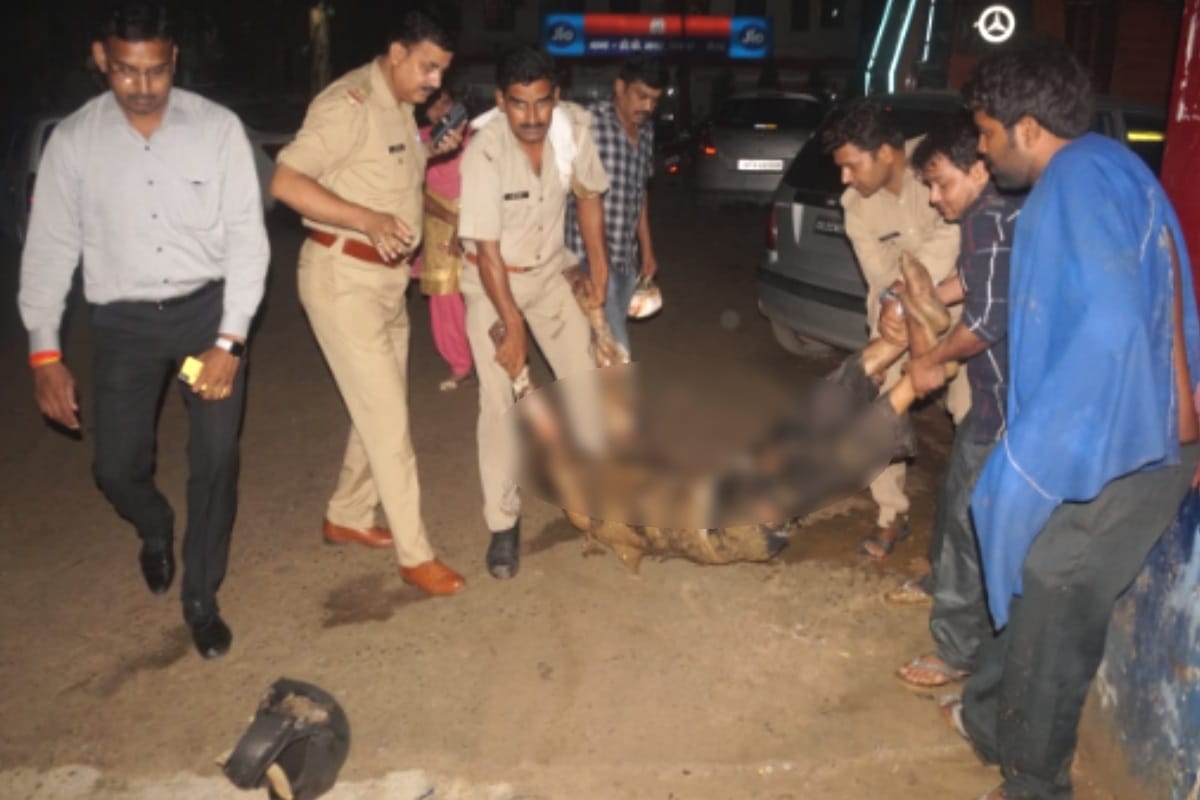 Man fire himself in Meerut police station, see in Pictures