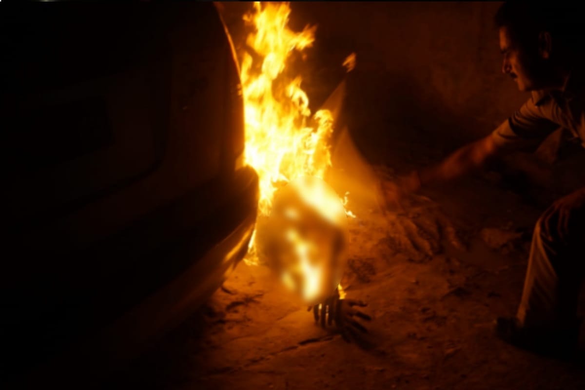 Man fire himself in Meerut police station, see in Pictures