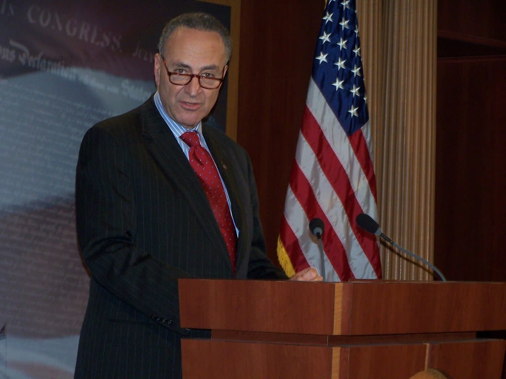 US Senator Asks FBI, FTC to Probe Viral Photo Editing face App Over Security Concerns