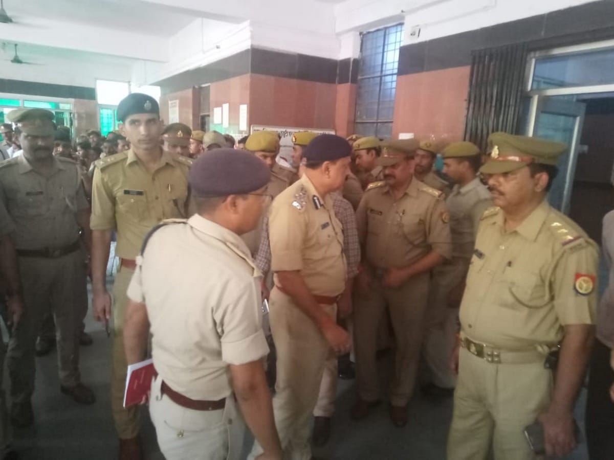 postmortem dead body family want Cremation in village ghorawal sonbhadra clash