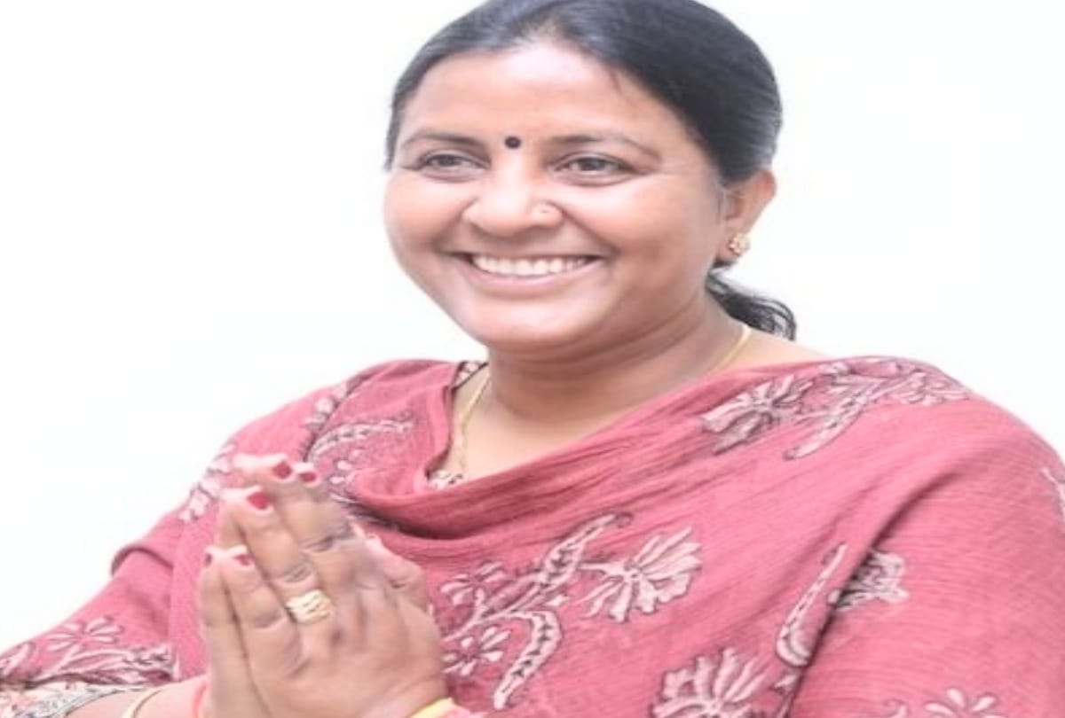 rajya sabha sansad indu goswami hits out at alka lamba