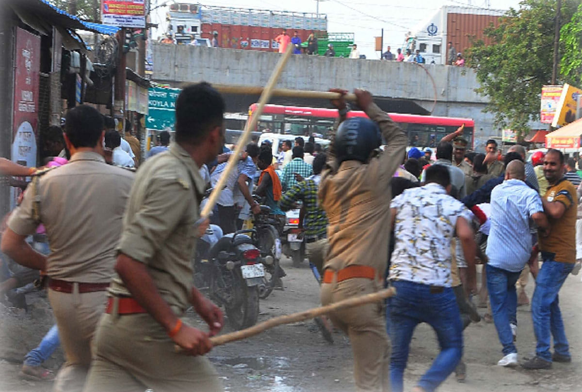 Truck hit to student in Kanpur