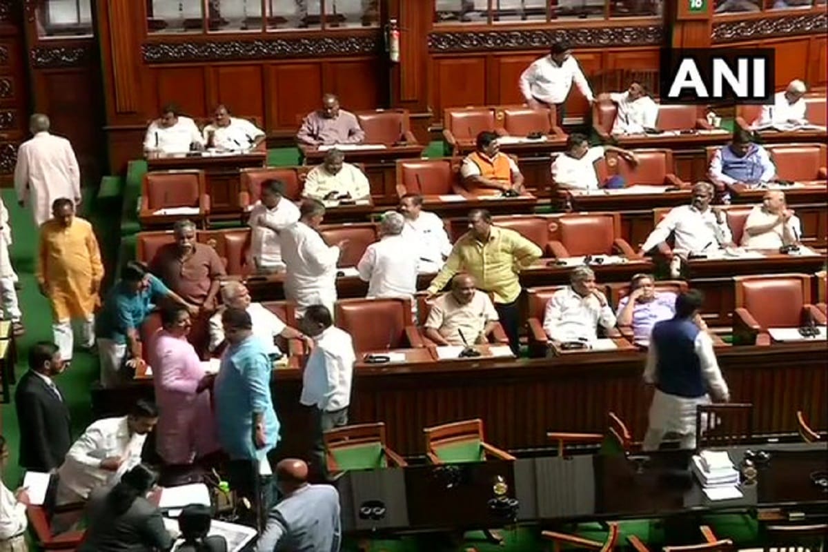 Karnataka Crisis Live Updates: government will face floor test today, MLAS arrive in Vidhan Soudha