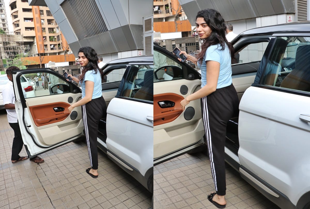 Spotted  Khushi kapoor Malaika arora Nora Fatehi bruna abdullah Esha Gupta Amisha Patel farah Khan