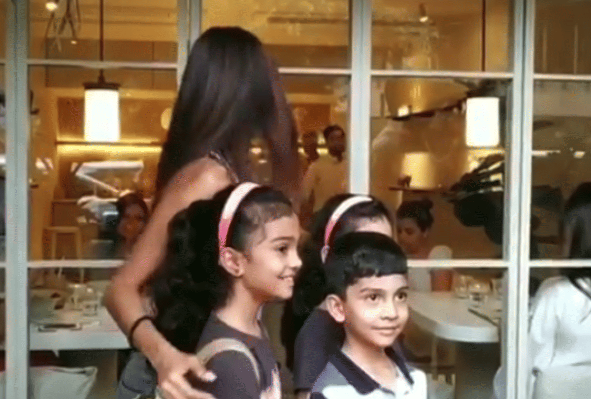 malaika arora trolled when fans snapped