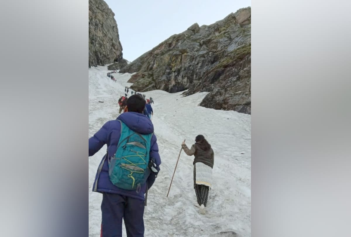 srikhand mahadev yatra 2019 Devotees not allowed beyond parvati baag by himachal govt