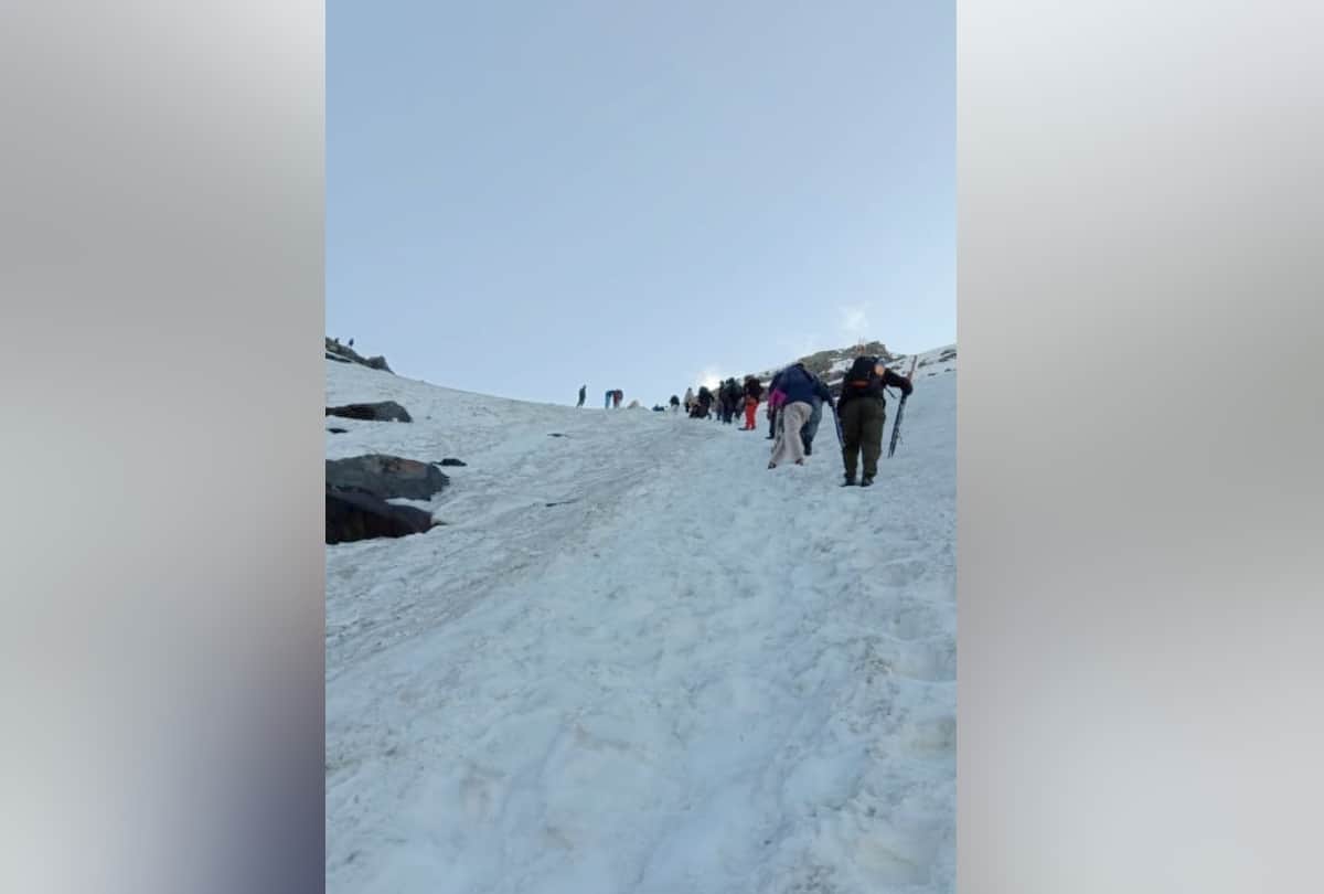 srikhand mahadev yatra 2019 Devotees not allowed beyond parvati baag by himachal govt