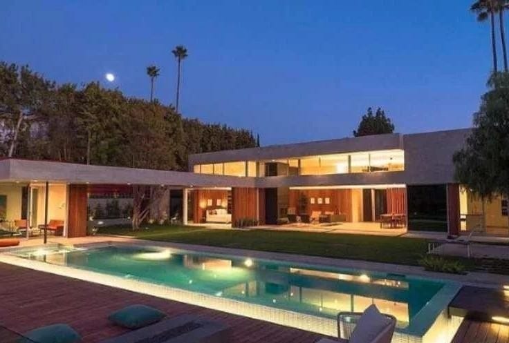 Inside Pictures of Priyanka Chopra and Nick Jonas Los Angeles home
