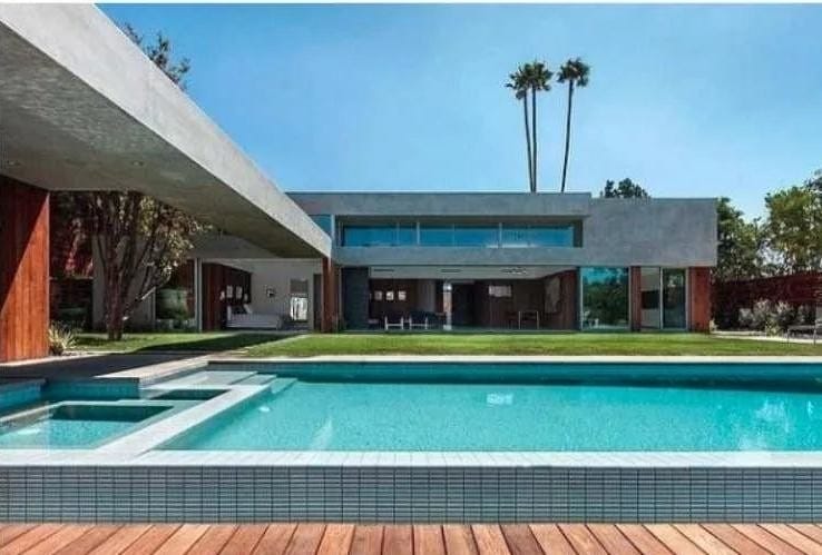 Inside Pictures of Priyanka Chopra and Nick Jonas Los Angeles home