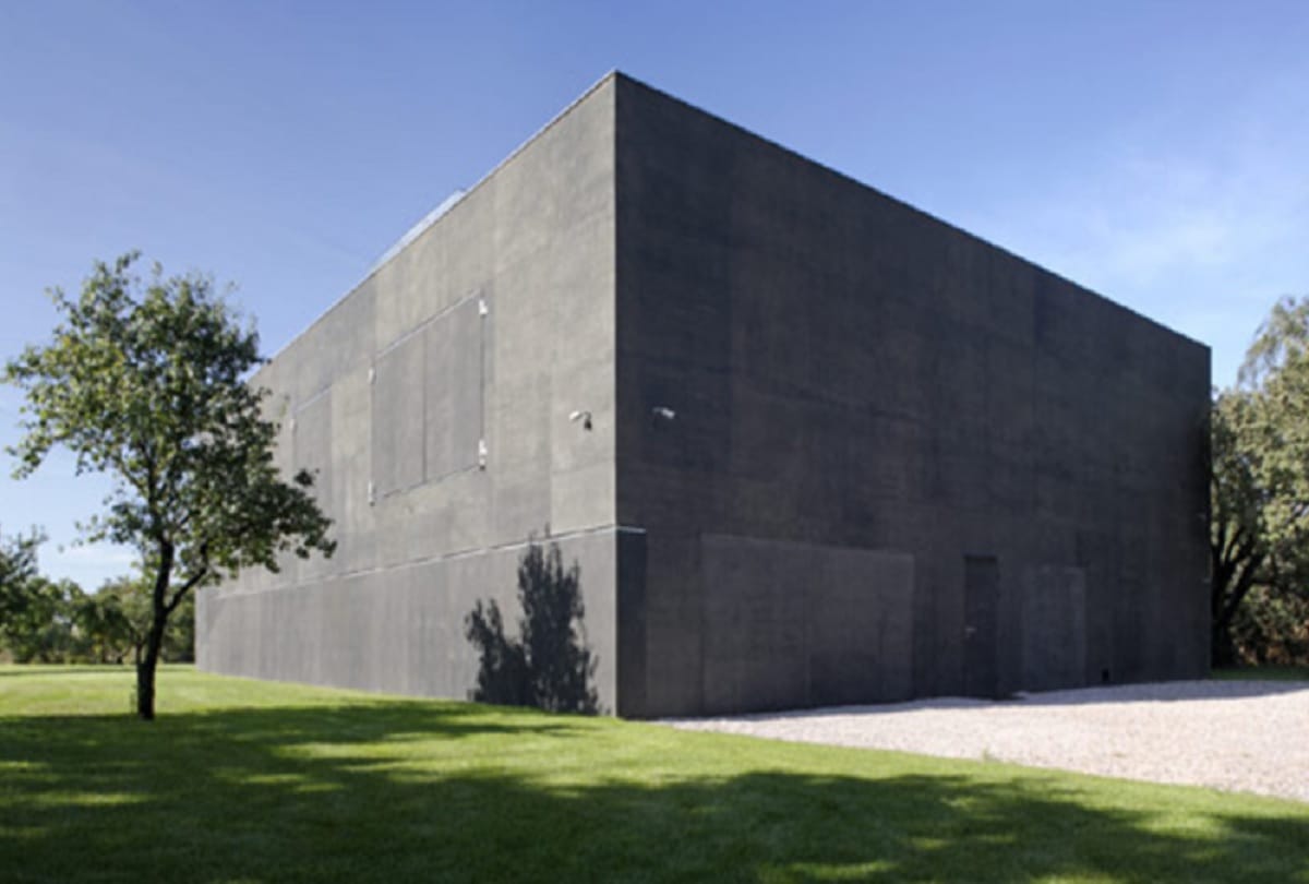Safest house in the world Modern fortress with sliding concrete walls in Poland