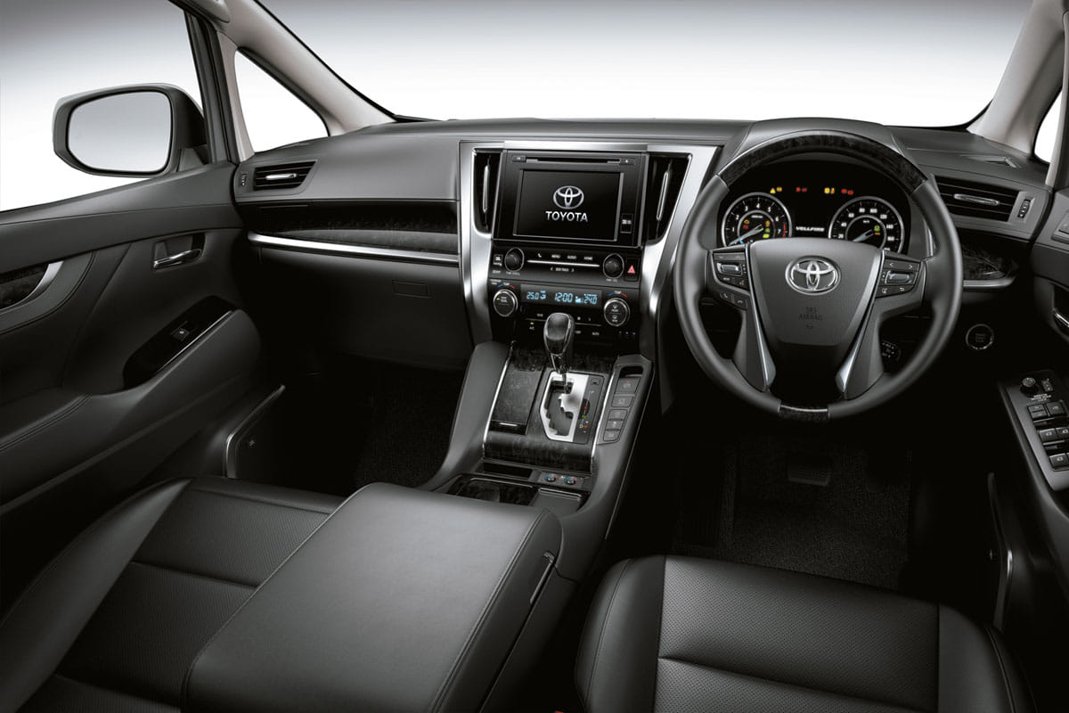 Toyota Vellfire luxury MPV coming in October 2019
